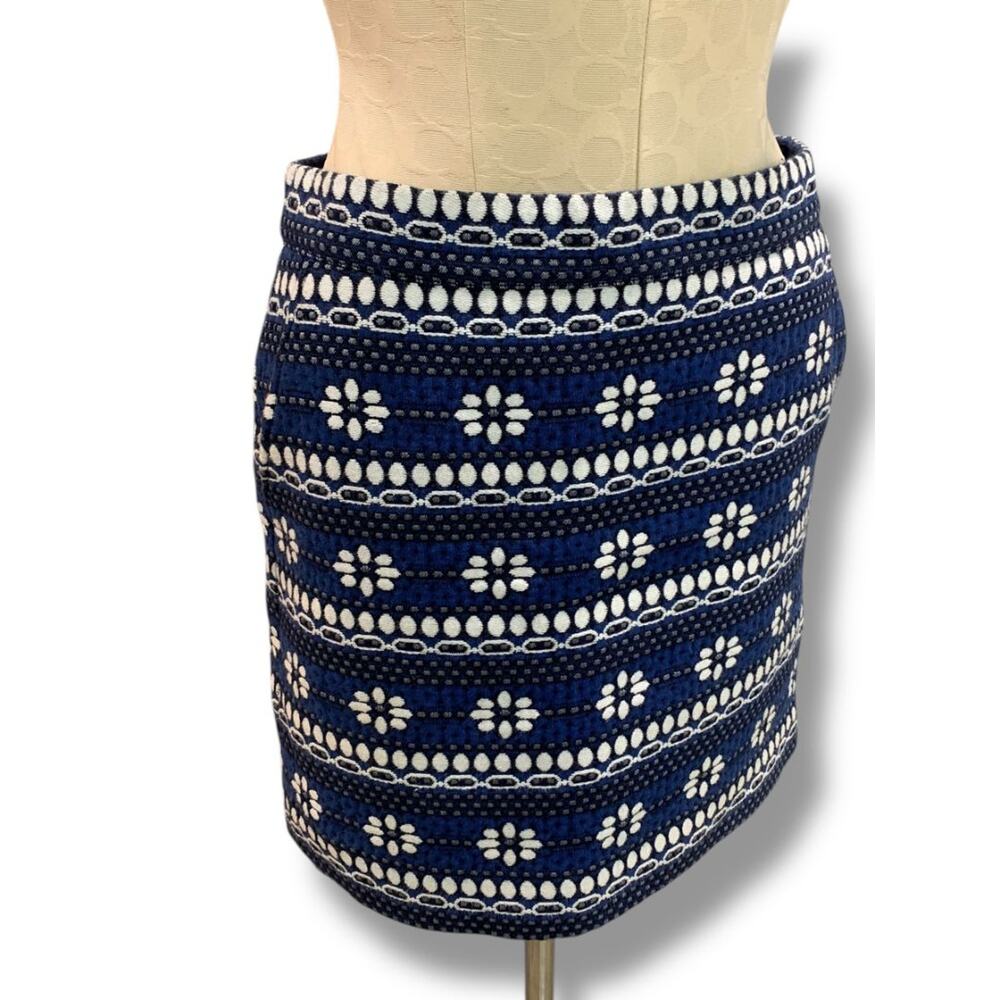 Size 2 J.Crew Floral Jacquard Mini Skirt Navy Blue Pockets 07835‎